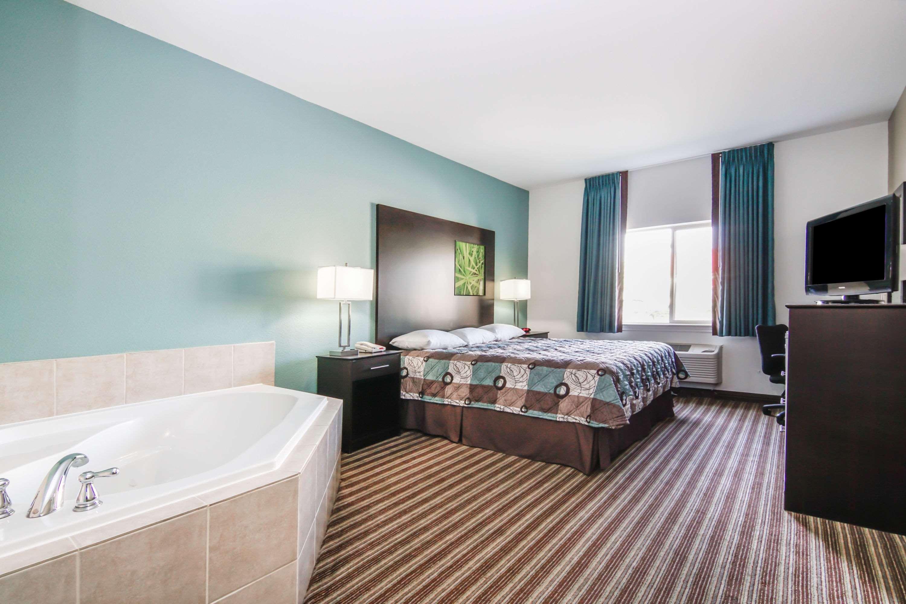 Super 8 By Wyndham Brenham Tx Ξενοδοχείο Εξωτερικό φωτογραφία