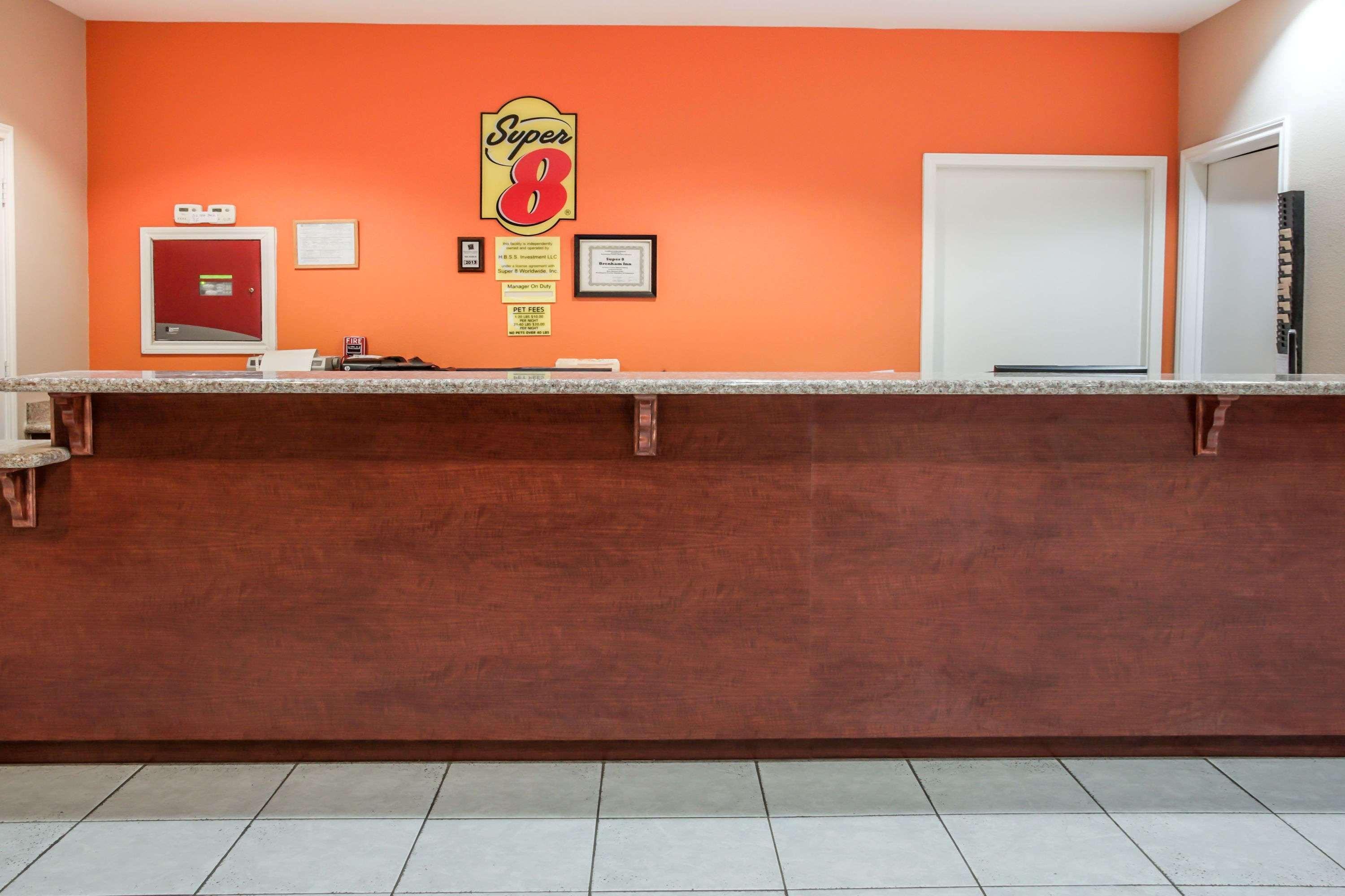 Super 8 By Wyndham Brenham Tx Ξενοδοχείο Εξωτερικό φωτογραφία