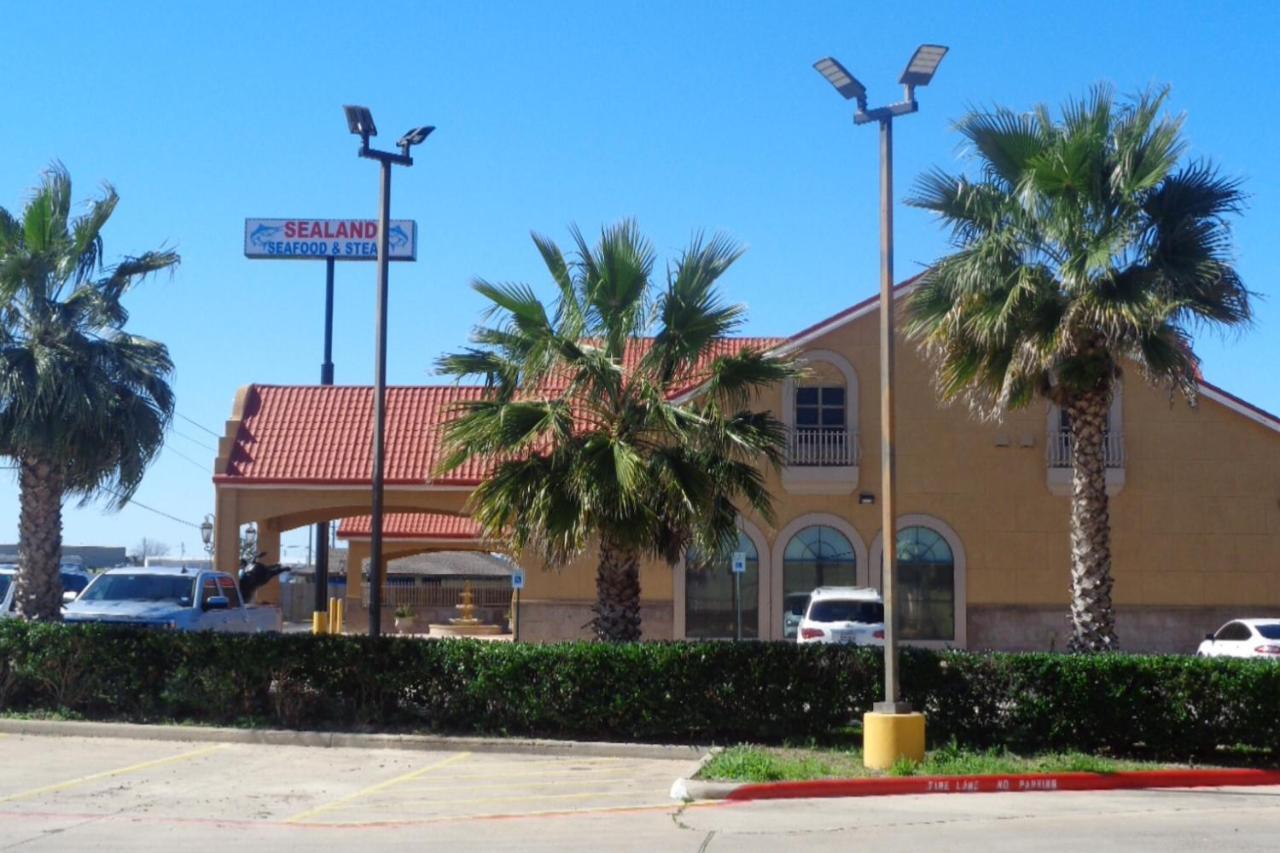 Super 8 By Wyndham Brenham Tx Ξενοδοχείο Εξωτερικό φωτογραφία